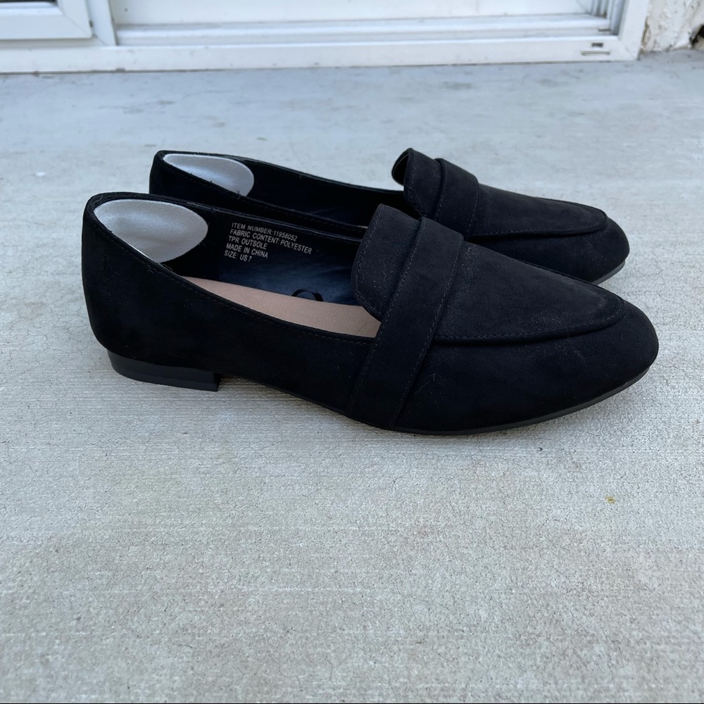 TORRID black faux suede loafers US 7 WW